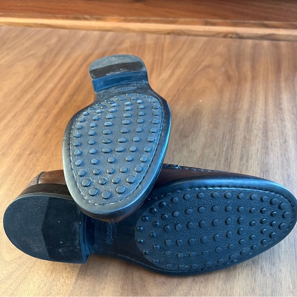 Tod’s dark brown loafer - Picture 4 of 5